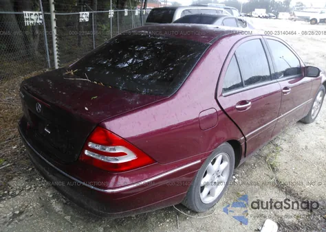 2003 Mercedes-Benz C 240 z USA, uszkodzony, nr VIN WDBRF61J93A418778